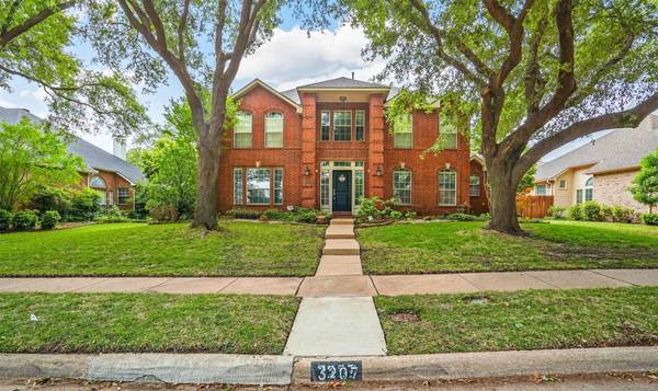 3207 Greenglen Drive, Carrollton, TX 75007