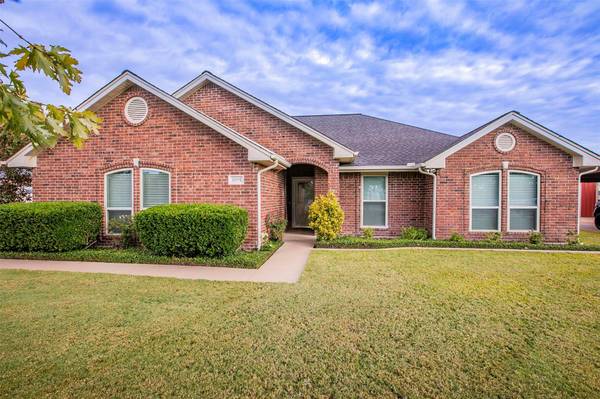 1091 Pierce Road, Red Oak, TX 75154