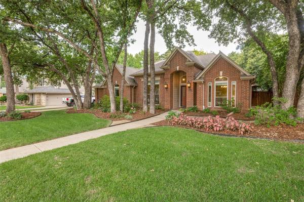 8917 Trails Edge Drive, North Richland Hills, TX 76182