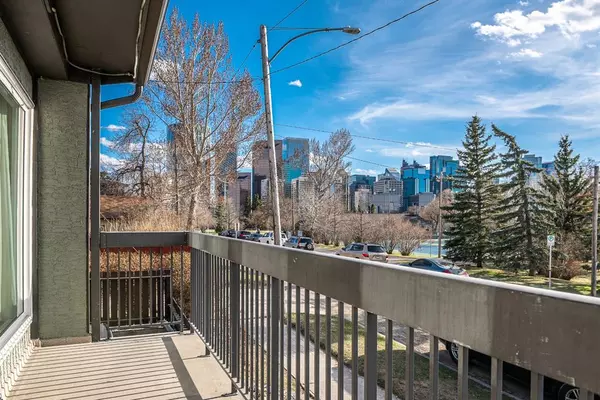 Calgary, AB T2E 0K7,205 5 AVE NE #104