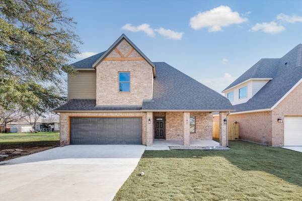 102 Hackberry Lane, Roanoke, TX 76262