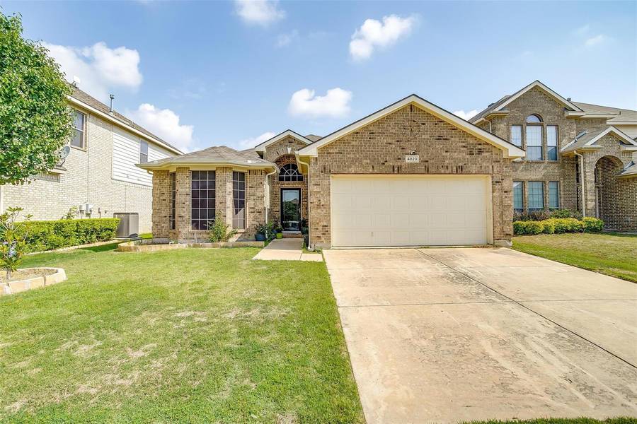 4820 Willow Branch Court, Fort Worth, TX 76036