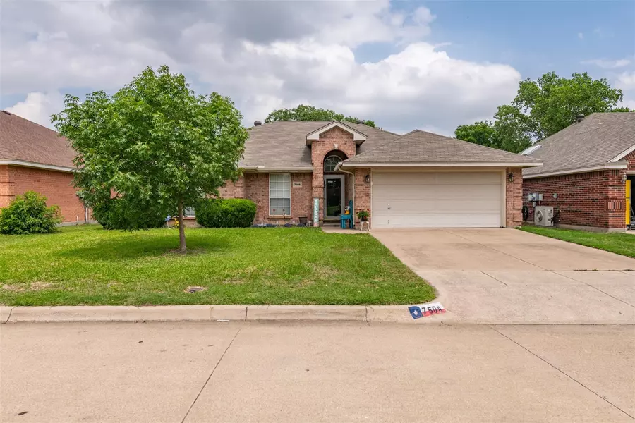 7508 Brittany Place, Fort Worth, TX 76137