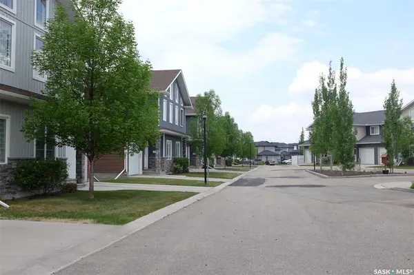 315 Zary ROAD #405, Saskatoon, SK S7W 0N9
