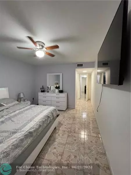 Hialeah, FL 33016,5399 W 20th Ct