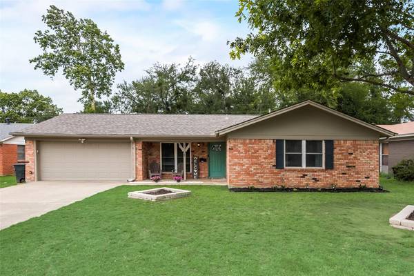 1708 Tyler Avenue, Euless, TX 76040