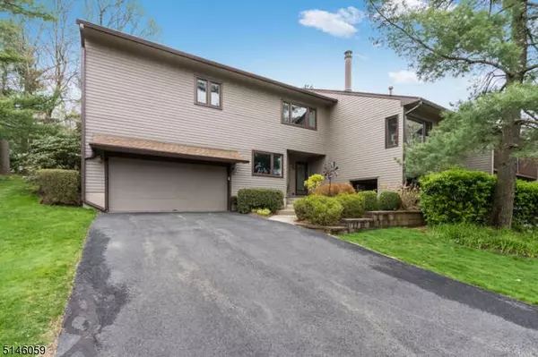 237 Mountain View Dr, Mahwah Twp., NJ 07430