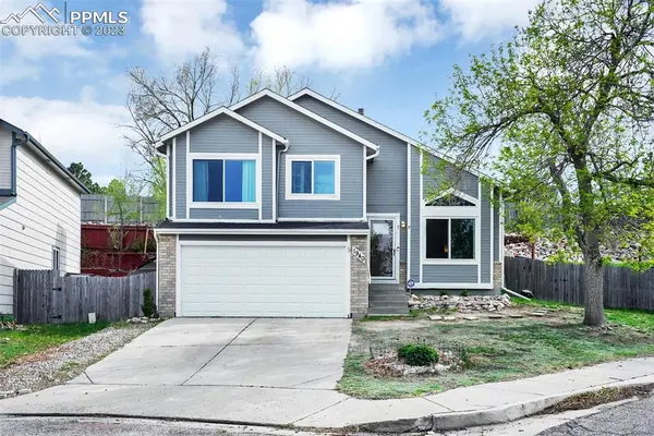 1940 Silkwood DR, Colorado Springs, CO 80920