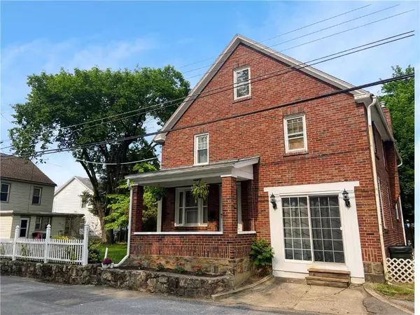 417 Laubach Street, Hellertown Borough, PA 18055