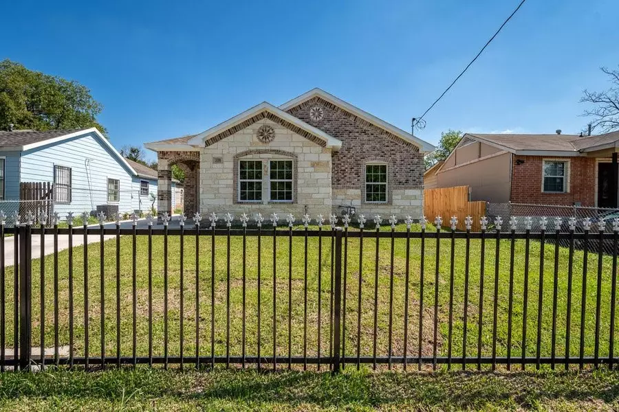 4002 Maryland Avenue, Dallas, TX 75216