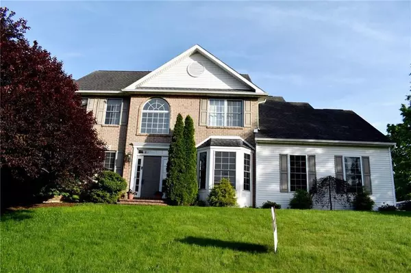 5871 Royal Fern, Upper Macungie Twp, PA 18104