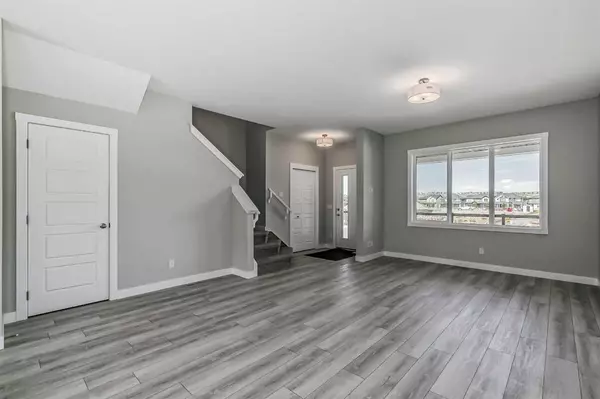 Calgary, AB T2X 0M7,343 Wolf Creek WAY SE