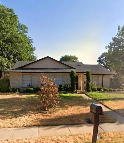 1243 Granada Lane, Lewisville, TX 75067