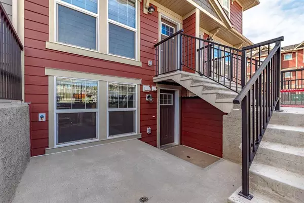 Calgary, AB T3M 3E3,169 Cranbrook SQ SE