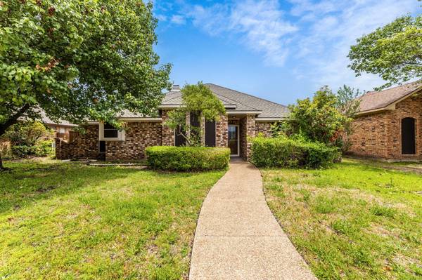 406 N Winding Oaks Drive, Wylie, TX 75098