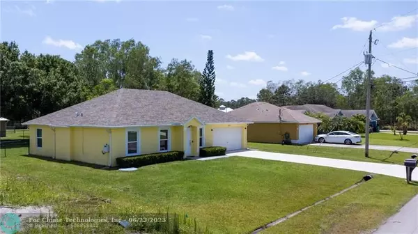 5421 NW Cromey St, Port St Lucie, FL 34986