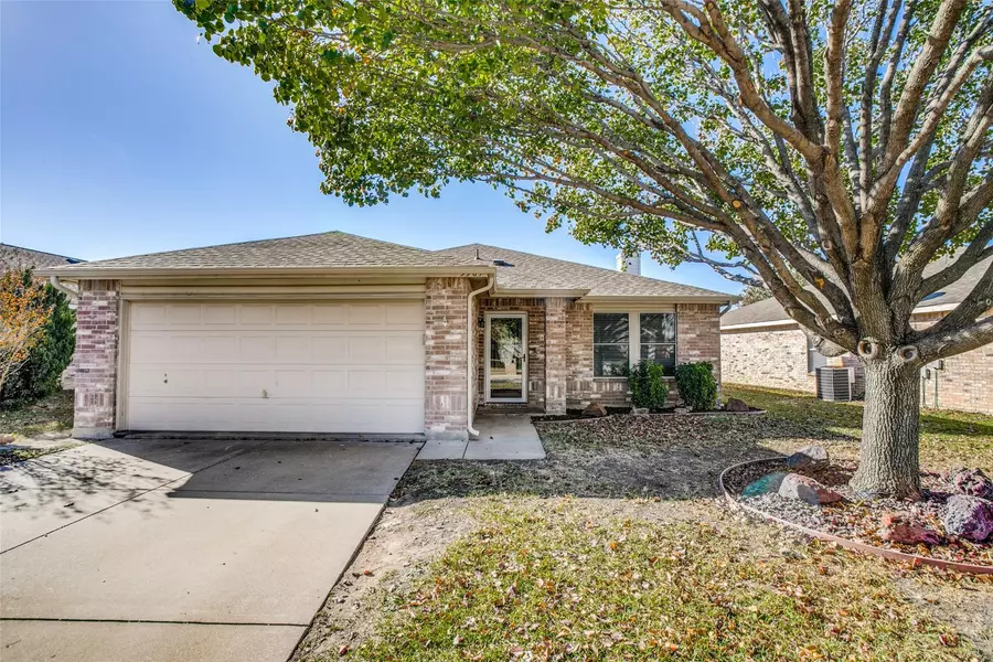 5509 Wiltshire Drive, Fort Worth, TX 76135