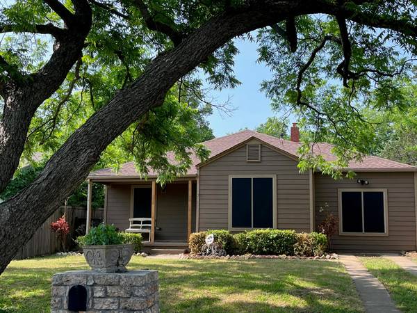 904 W Walker Street, Denison, TX 75020