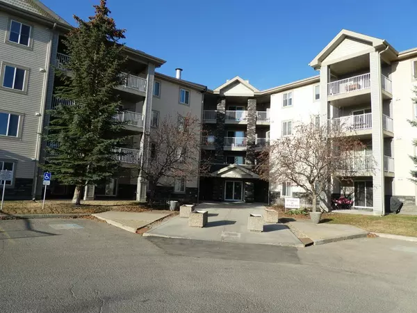 Red Deer, AB T4R 3E9,60 LAWFORD AVE #108