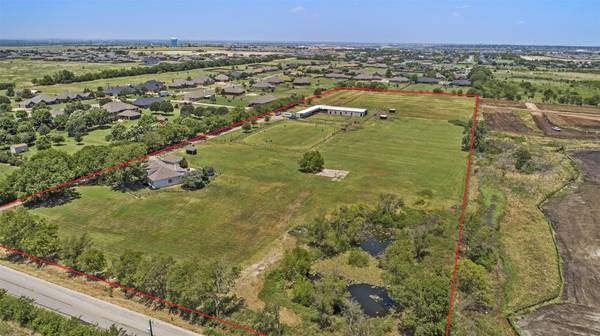 10484 W Cleburne Road, Crowley, TX 76036