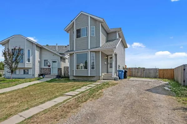 Calgary, AB t2b3h5,5157 Erin PL SE