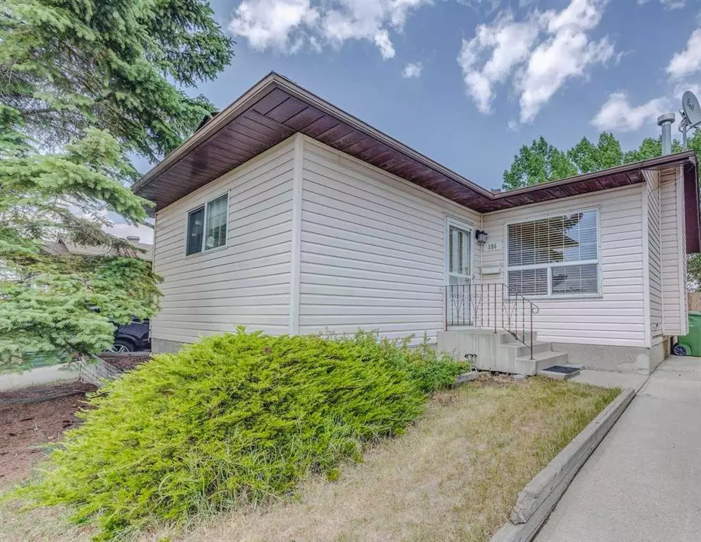 Calgary, AB T3K 1L1,184 Bedford CIR NE