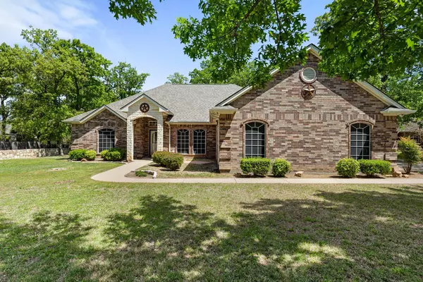 1635 Roberts Bend, Weatherford, TX 76086