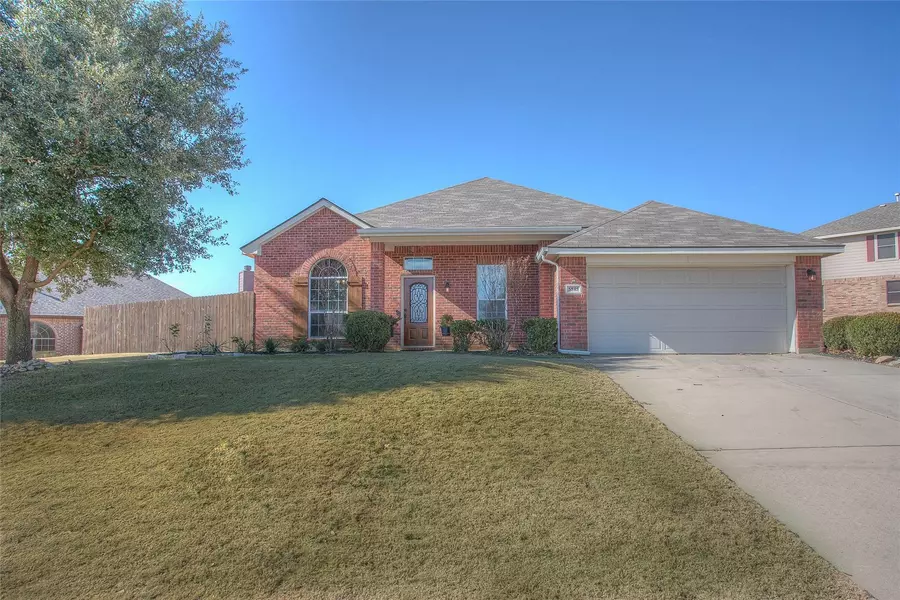 5845 Lamb Creek Drive, Fort Worth, TX 76179