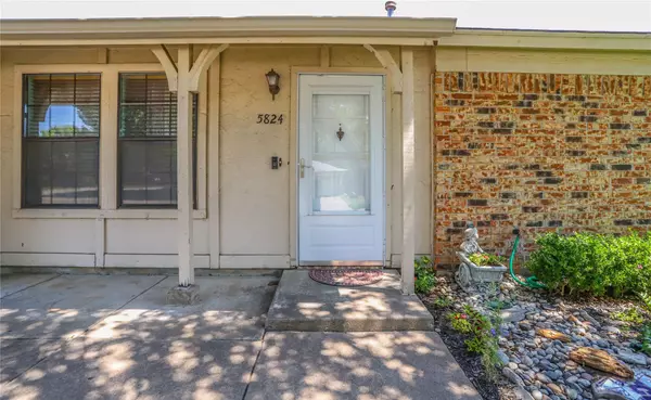 Fort Worth, TX 76135,5824 Sea Breeze Lane