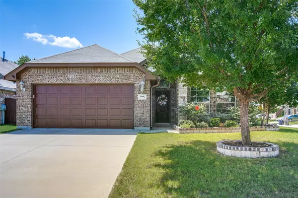 5900 Shiner Drive, Fort Worth, TX 76179