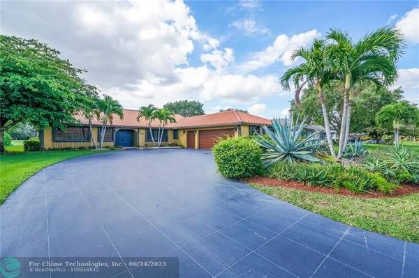403 Glenbrook Dr,  Atlantis,  FL 33462