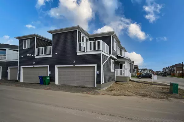 Airdrie, AB T4B5J5,301 windbury RD