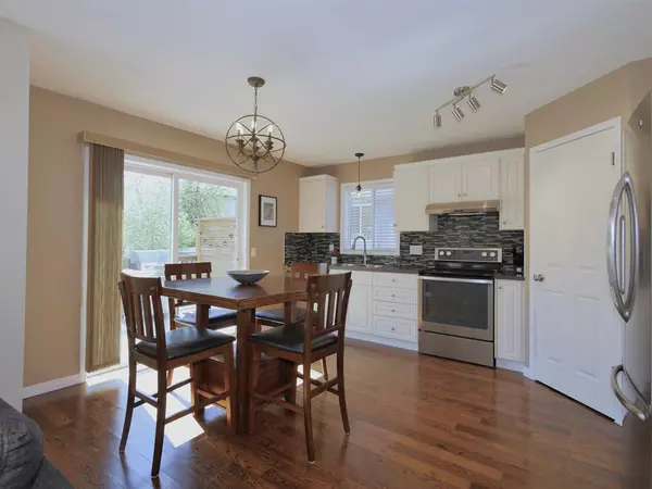 Calgary, AB T3H3S5,109 Springbank PL SW