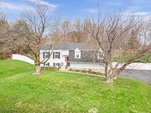 5 Babbitt Rd, Mendham Boro, NJ 07945