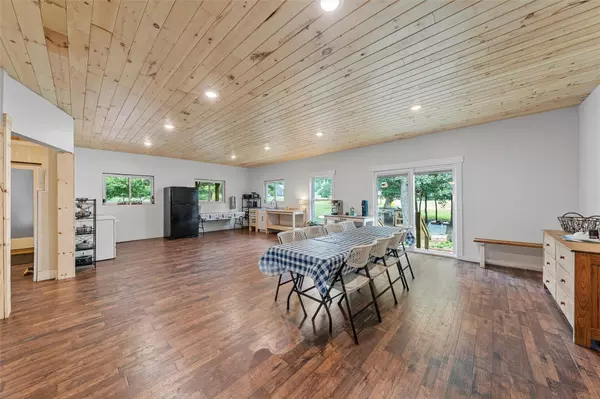 136 Hill County Road 1413 E Grandview, TX 76050