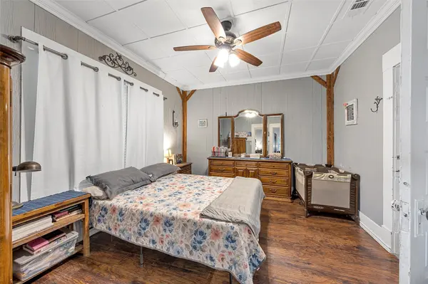 136 Hill County Road 1413 E Grandview, TX 76050