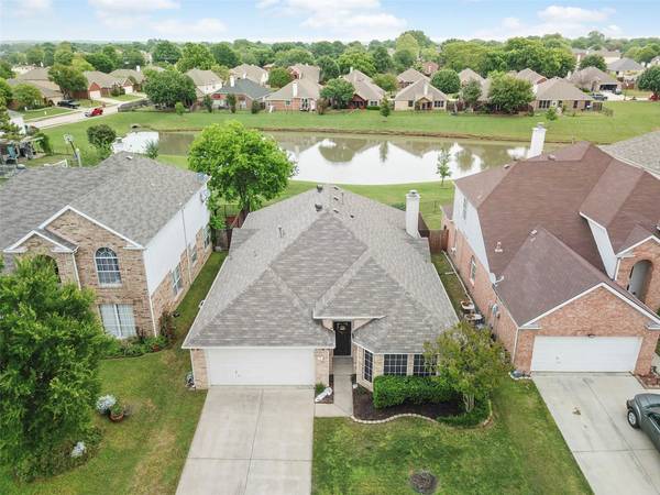 2612 Lonesome Oak Drive, Corinth, TX 76208