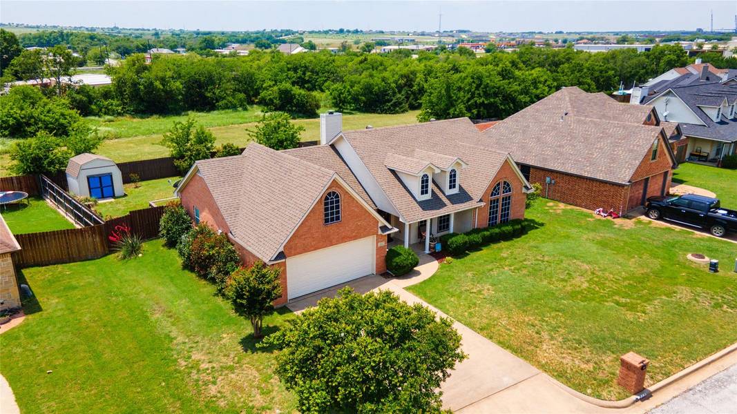 517 Mckittrick Court, Godley, TX 76044