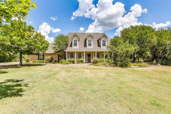 105 Viannah Drive, Aledo, TX 76008