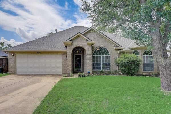 6740 Old Mill Court, North Richland Hills, TX 76182