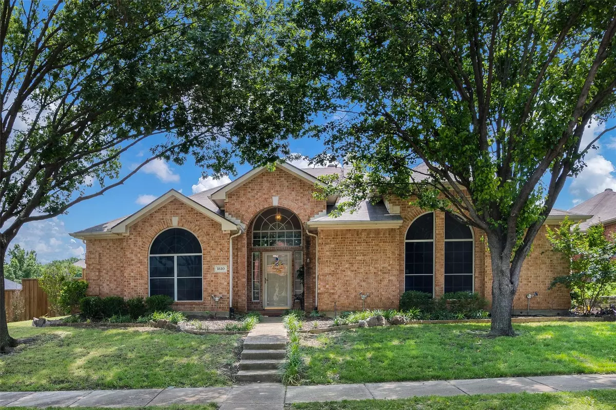 Garland, TX 75043,1610 Spring Hollow Lane