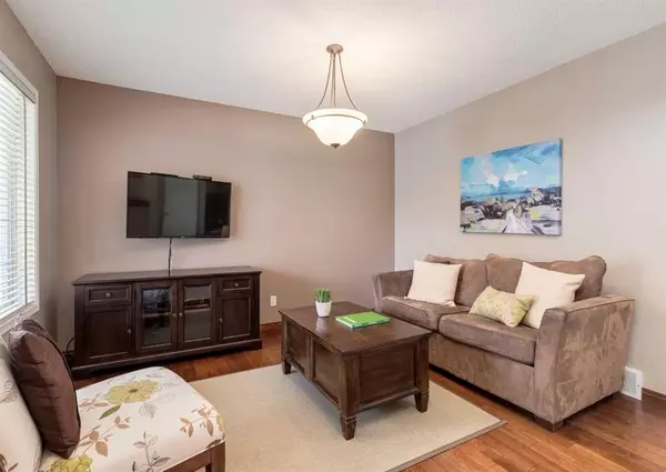 Calgary, AB T3H 3J1,850 Sierra Madre CT SW