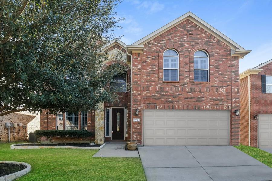 9716 Gessner Drive, Fort Worth, TX 76244