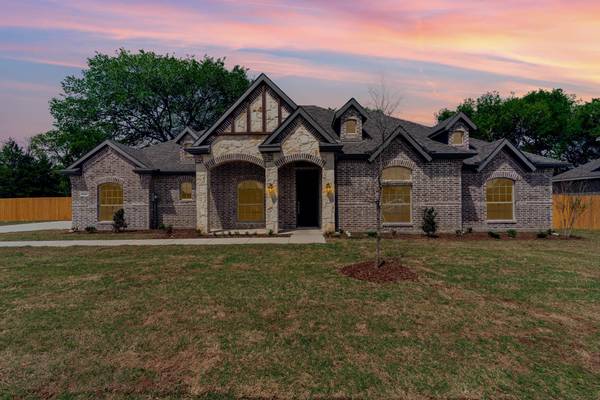 6001 Allison Drive, Midlothian, TX 76065