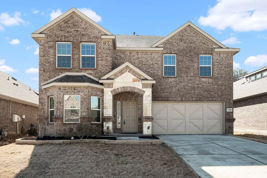 3708 Holly Brook Drive, Fort Worth, TX 76244