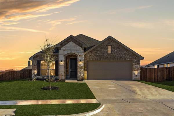 1412 Elk Ridge Drive, Crowley, TX 76036