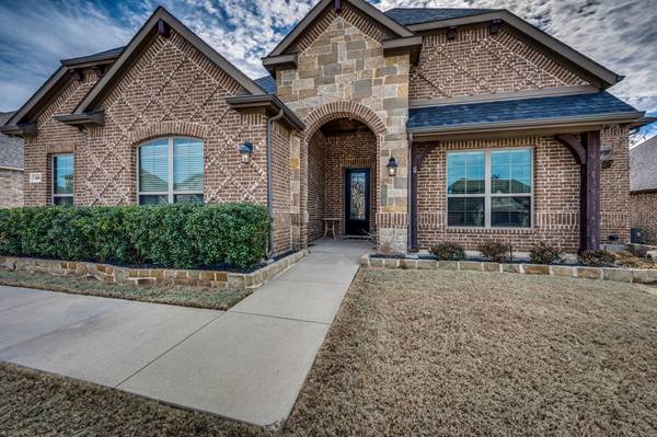 606 Rustic Trail, Midlothian, TX 76065