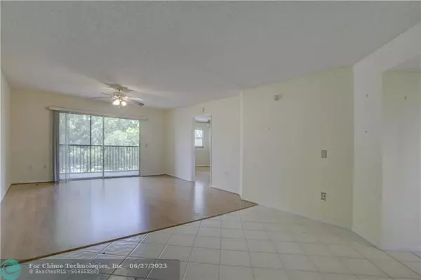 Pembroke Pines, FL 33027,571 SW 142nd Ave  #309 O