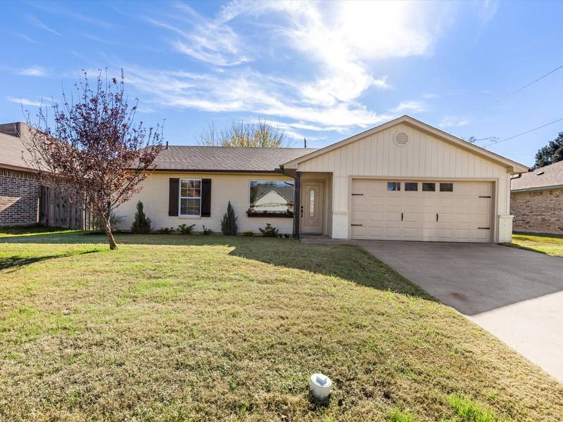 1503 Berry Patch Lane, Granbury, TX 76048