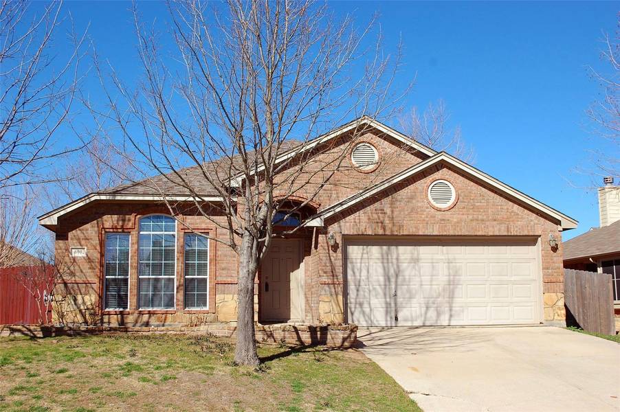 608 Mcneill Lane, Saginaw, TX 76179